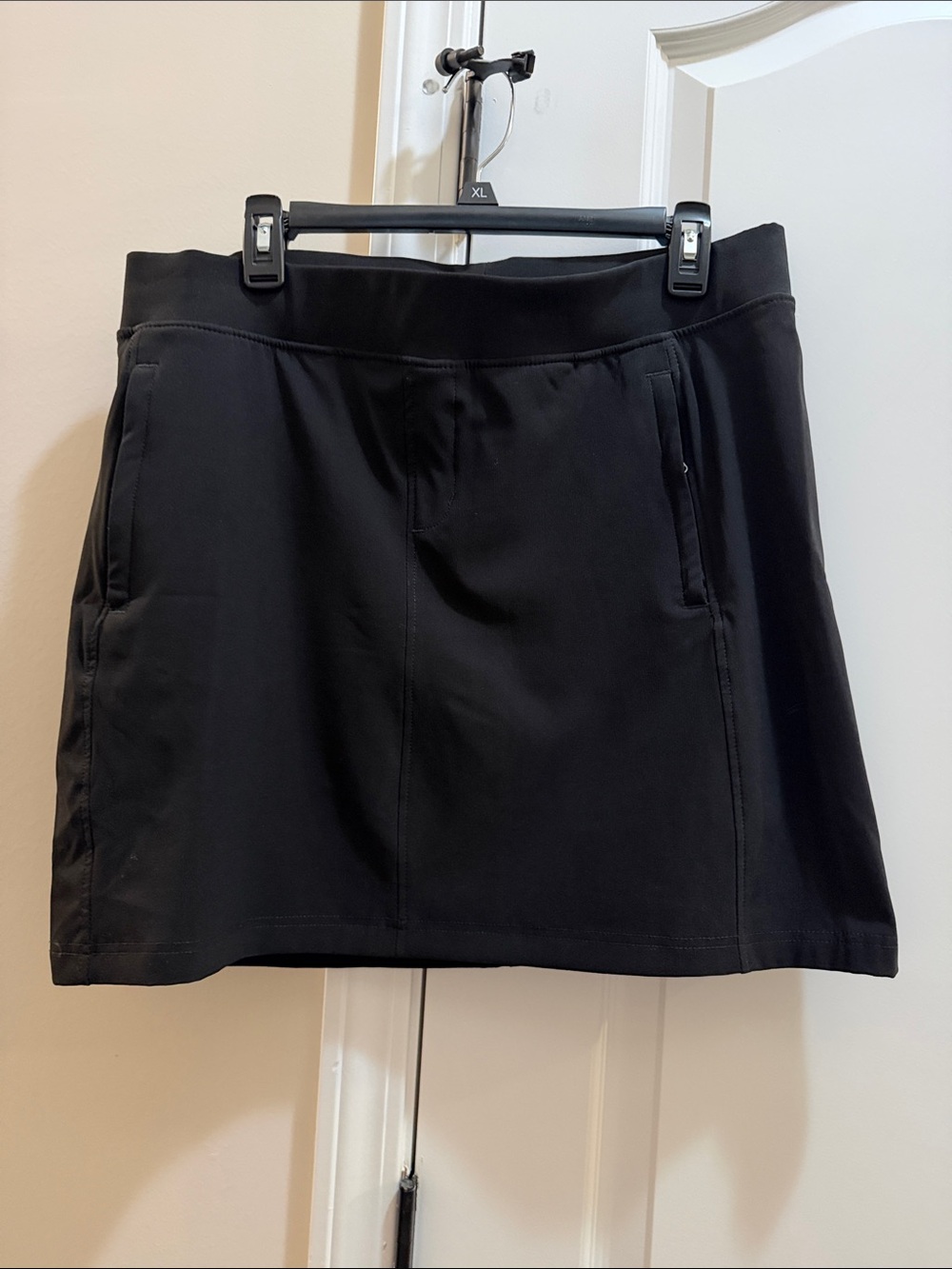 Avalanche Black Skort Sz L
